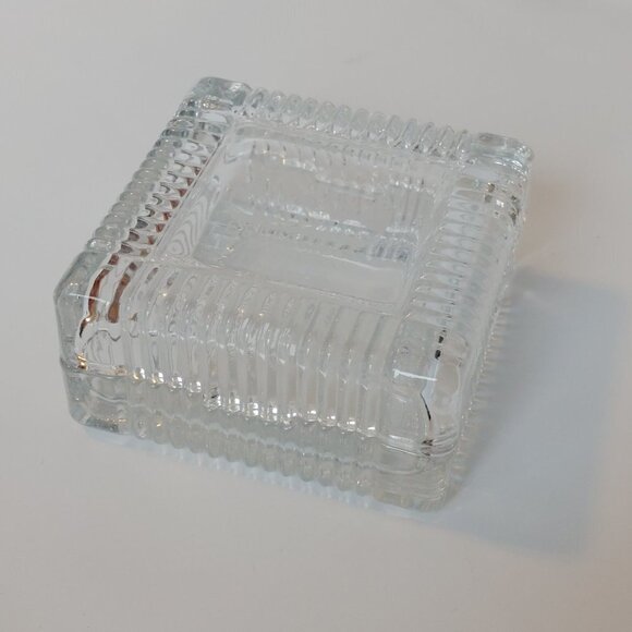 LOVELY Belleville on the Bay of Quinte Glass Keepsake Box Trinket Dish 2008 - Picture 7 of 7